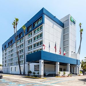 Holiday Inn Express Van Nuys By Ihg